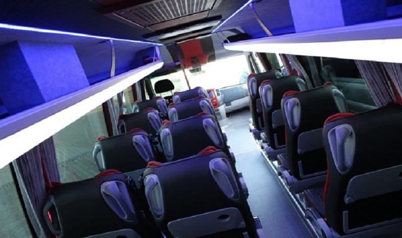 Austria: Coach rent in Salzburg in Salzburg and Seekirchen am Wallersee